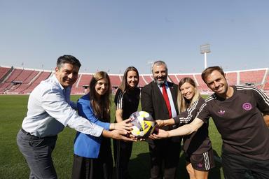 Histórico: La Roja femenina jugará por primera vez un partido de clasificatoria en el Estadio Nacional